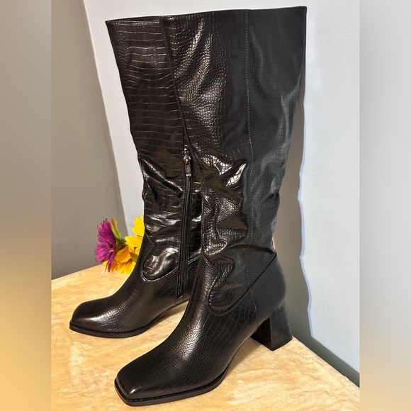 New Suedi Womens Knee High Black Croc Embossed Chunky Heel Squared Toe Boots Sz9 - Picture 3 of 16